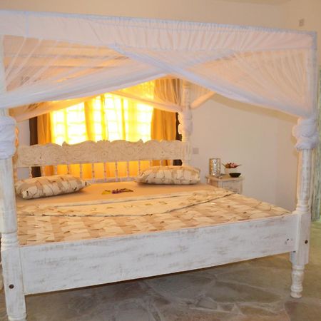 Kimya House, Watamu Panzió Kültér fotó